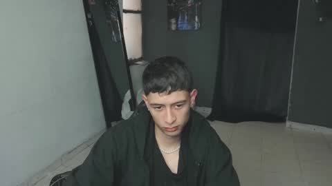 mattias     online show from 02-11-25, 05:40