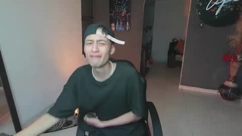 mattias     online show from 02-12-25, 11:51