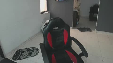 mattias     online show from 02-17-25, 03:31