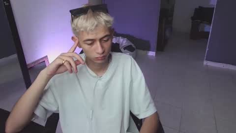 mattias     online show from 02-23-25, 08:44