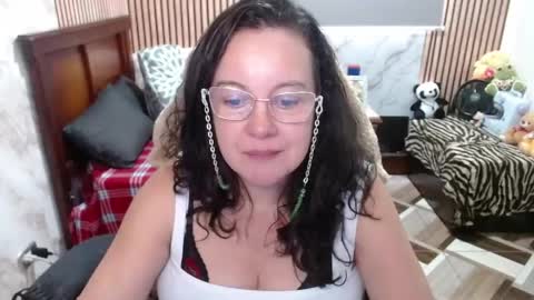 Sonia online show from 04-14-26, 05:08