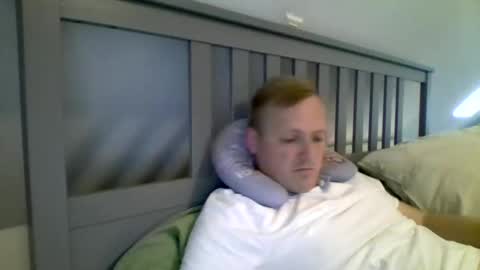 matzejohannsen97 online show from 05-12-26, 07:05