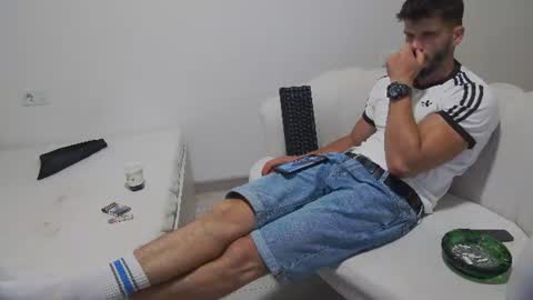 Snapshot of mauro_real_man chatting on 06-14-26, 06:43 mauro_real_man online show from 06-14-26, 06:43
