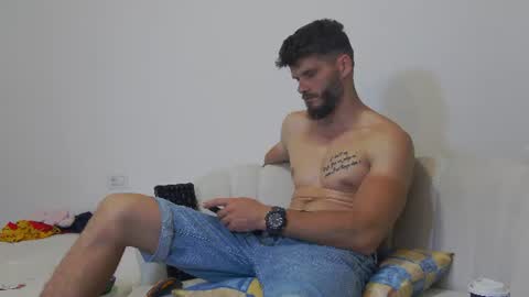 Snapshot of mauro_real_man chatting on 06-26-26, 05:39 mauro_real_man online show from 06-26-26, 05:39