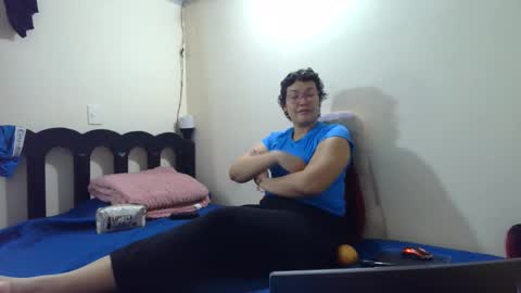 mauroluxandra online show from 05-25-26, 02:34