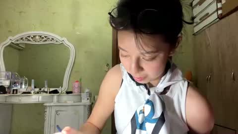 Violet online show from 07-27-26, 07:43