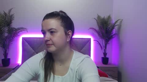 MavkaCute online show from 11-09-25, 07:12