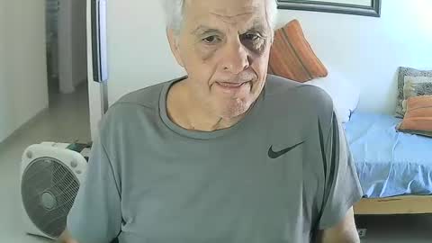 Snapshot of max_2017 chatting on 01-24-25, 08:11 max_2017 online show from 01-24-25, 08:11