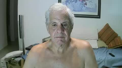 Snapshot of max_2017 chatting on 02-10-25, 02:41 max_2017 online show from 02-10-25, 02:41