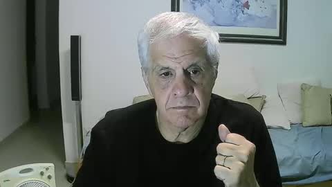 Snapshot of max_2017 chatting on 11-29-25, 04:04 max_2017 online show from 11-29-25, 04:04