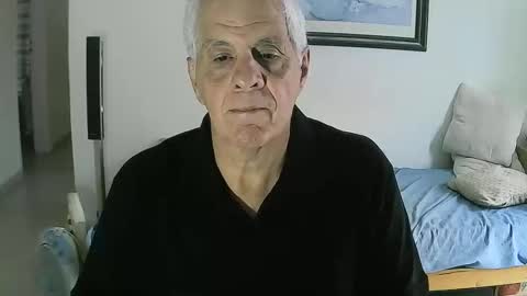 Snapshot of max_2017 chatting on 03-10-26, 02:33 max_2017 online show from 03-10-26, 02:33