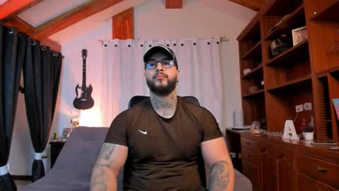 max D. online show from 09-22-25, 12:18