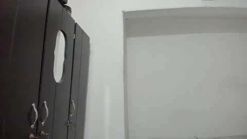Snapshot of max_miller66 chatting on 04-17-26, 04:32 Max online show from 04-17-26, 04:32