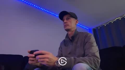 Max online show from 11-01-25, 11:01