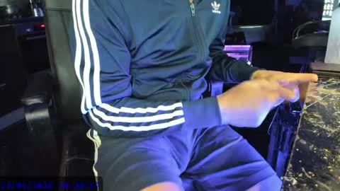 Snapshot of maxel_f chatting on 05-23-26, 06:34 Maxel F online show from 05-23-26, 06:34