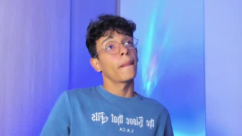 Max  online show from 04-02-26, 02:20