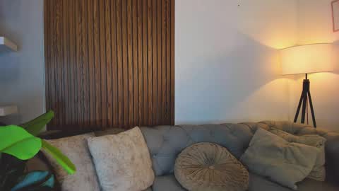 Maximo Wolf online show from 03-06-26, 07:21