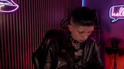 MAXIMO online show from 03-21-26, 02:16