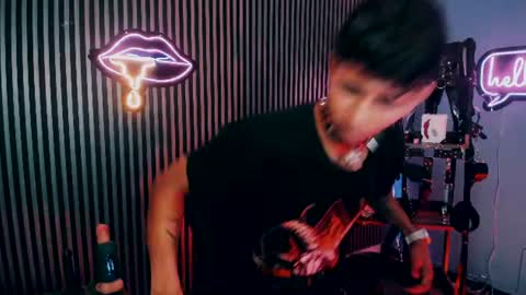 MAXIMO online show from 06-25-26, 05:07