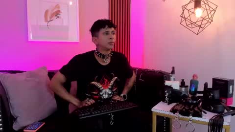 MAXIMO online show from 07-04-26, 03:45