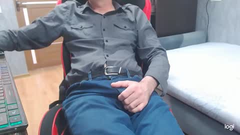 maximus3334 online show from 03-30-26, 10:27