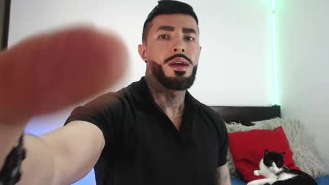 Independent Model online show from 04-10-26, 04:06