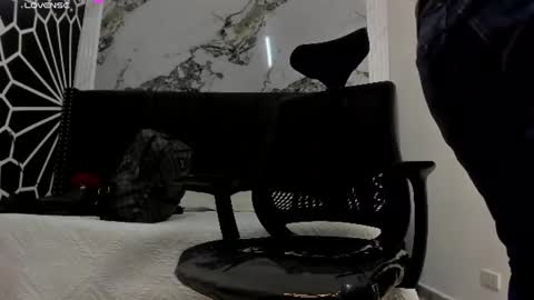 Snapshot of maximusclark1_ chatting on 06-24-26, 12:48 Maximus online show from 06-24-26, 12:48