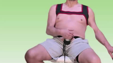 Snapshot of maxofmunich chatting on 01-07-26, 12:35 Max online show from 01-07-26, 12:35