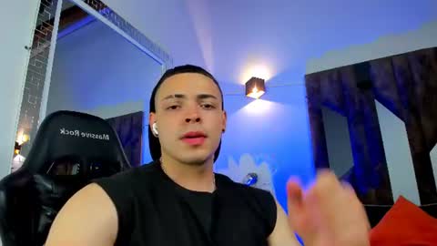 MAX online show from 06-11-26, 11:36