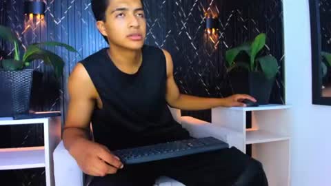 Max Wyatt online show from 07-12-26, 07:16