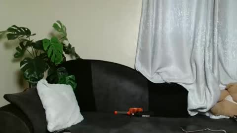 Snapshot of maxxinepetite chatting on 04-07-26, 01:11 maxxinepetite online show from 04-07-26, 01:11