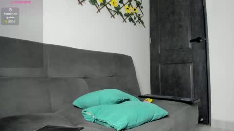 Max online show from 04-17-26, 02:36