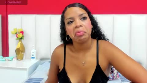 may_lovers online show from 05-18-26, 01:06