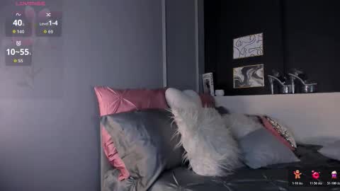 Snapshot of maya___muse chatting on 03-04-26, 02:01 Maya online show from 03-04-26, 02:01