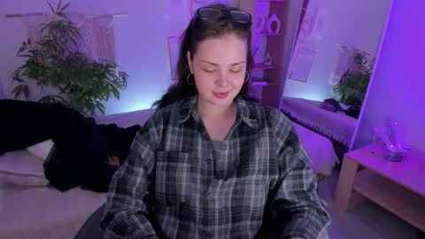 Snapshot of maya___muse chatting on 03-16-26, 09:52 Maya online show from 03-16-26, 09:52