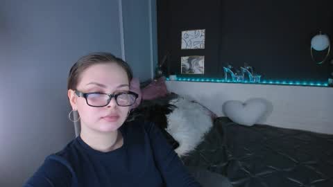 Snapshot of maya___muse chatting on 03-27-26, 01:55 Maya online show from 03-27-26, 01:55