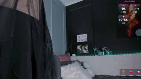 Snapshot of maya___muse chatting on 03-30-26, 02:07 Maya online show from 03-30-26, 02:07