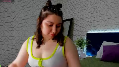 Maya online show from 04-19-26, 01:16