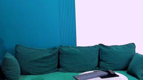 Maya online show from 02-11-25, 02:46