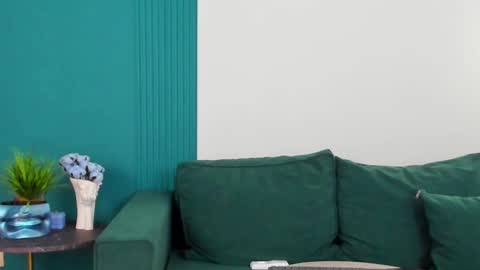 Maya online show from 02-26-25, 05:28