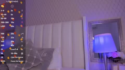 Snapshot of mayacardenas chatting on 01-11-25, 04:06 Maya online show from 01-11-25, 04:06