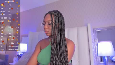 Snapshot of mayacardenas chatting on 02-09-25, 04:57 Maya online show from 02-09-25, 04:57