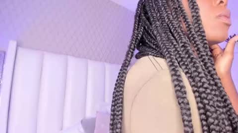 Snapshot of mayacardenas chatting on 03-01-25, 04:15 Maya online show from 03-01-25, 04:15