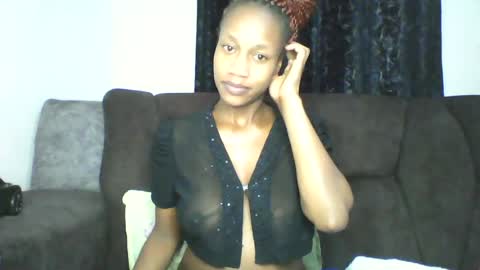 Snapshot of mayasmiley_ chatting on 07-03-26, 05:47 prettydoll online show from 07-03-26, 05:47