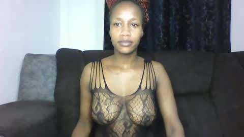 Snapshot of mayasmiley_ chatting on 07-06-26, 05:26 prettydoll online show from 07-06-26, 05:26