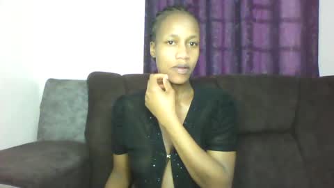 Snapshot of mayasmiley_ chatting on 07-14-26, 05:23 prettydoll online show from 07-14-26, 05:23