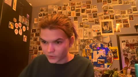 Rose online show from 03-25-26, 10:49