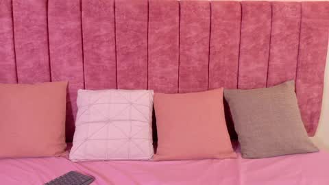 Rousse online show from 04-01-26, 01:41