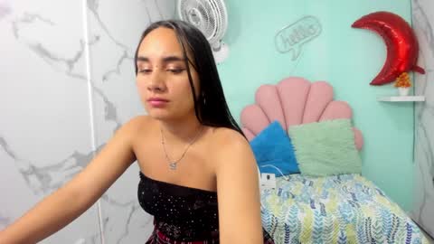 Snapshot of maylin_hornyy19 chatting on 06-06-26, 03:11 Maylin online show from 06-06-26, 03:11