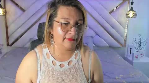 Snapshot of maylinleee chatting on 09-12-25, 07:58 Mailyn online show from 09-12-25, 07:58